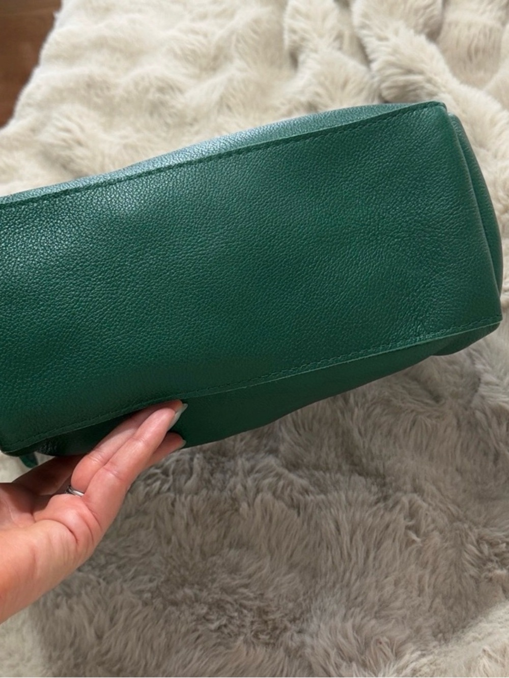 Portland Leather Medium Aspen in Bacalar Premium Line EUC Leather Shoulder Bag - Picture 11 of 14